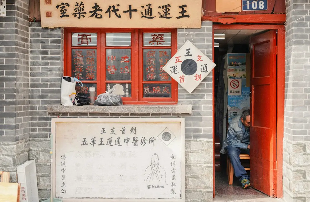 云南PLC控制柜在工厂自动化改造中的选型要点与配置方案正文配图 1